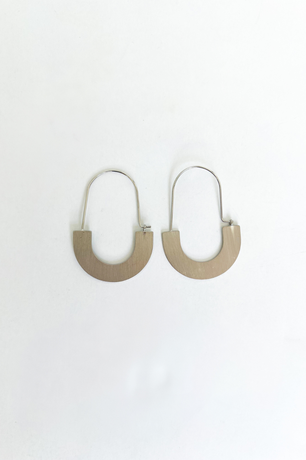 Berkley Circle Flat Hoop Earrings - fab'rik