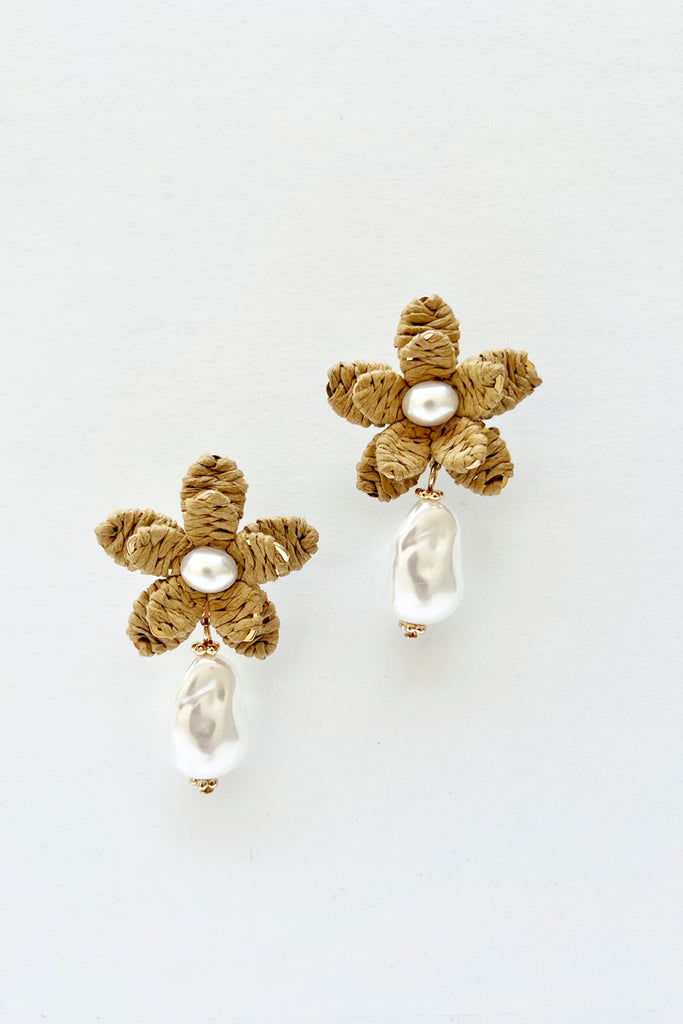 Ava Raffia Double Flower & Pearl Earrings - fab'rik
