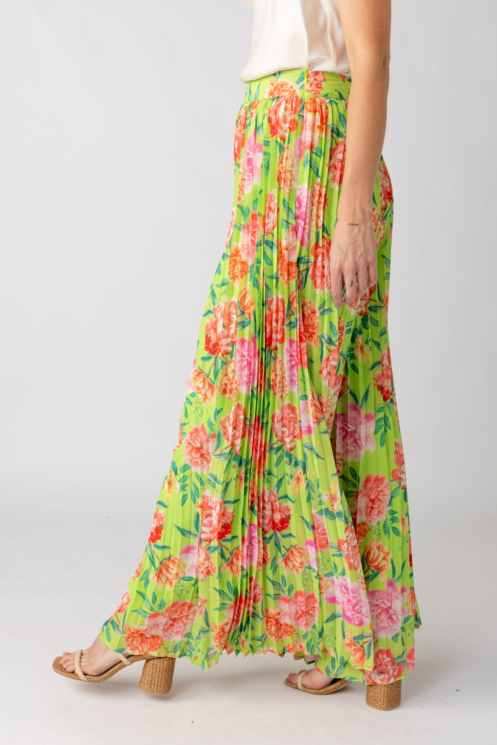 Camille Pleated Floral Pants - fab'rik