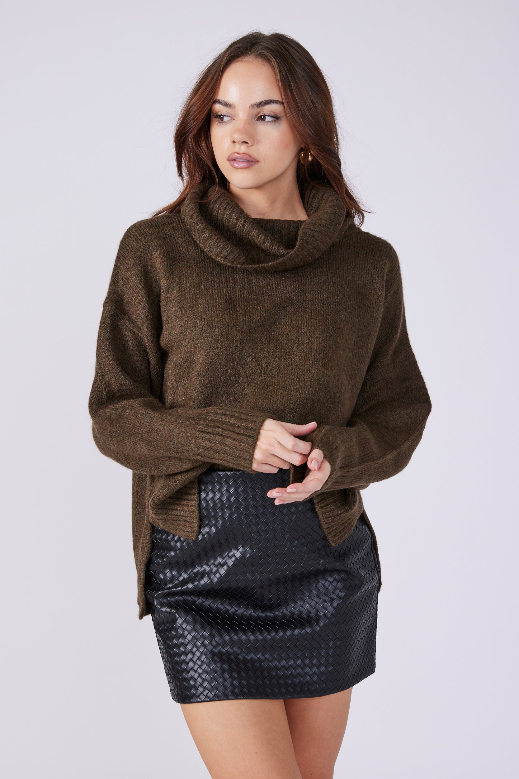 Julia Turtle Neck Sweater - fab'rik