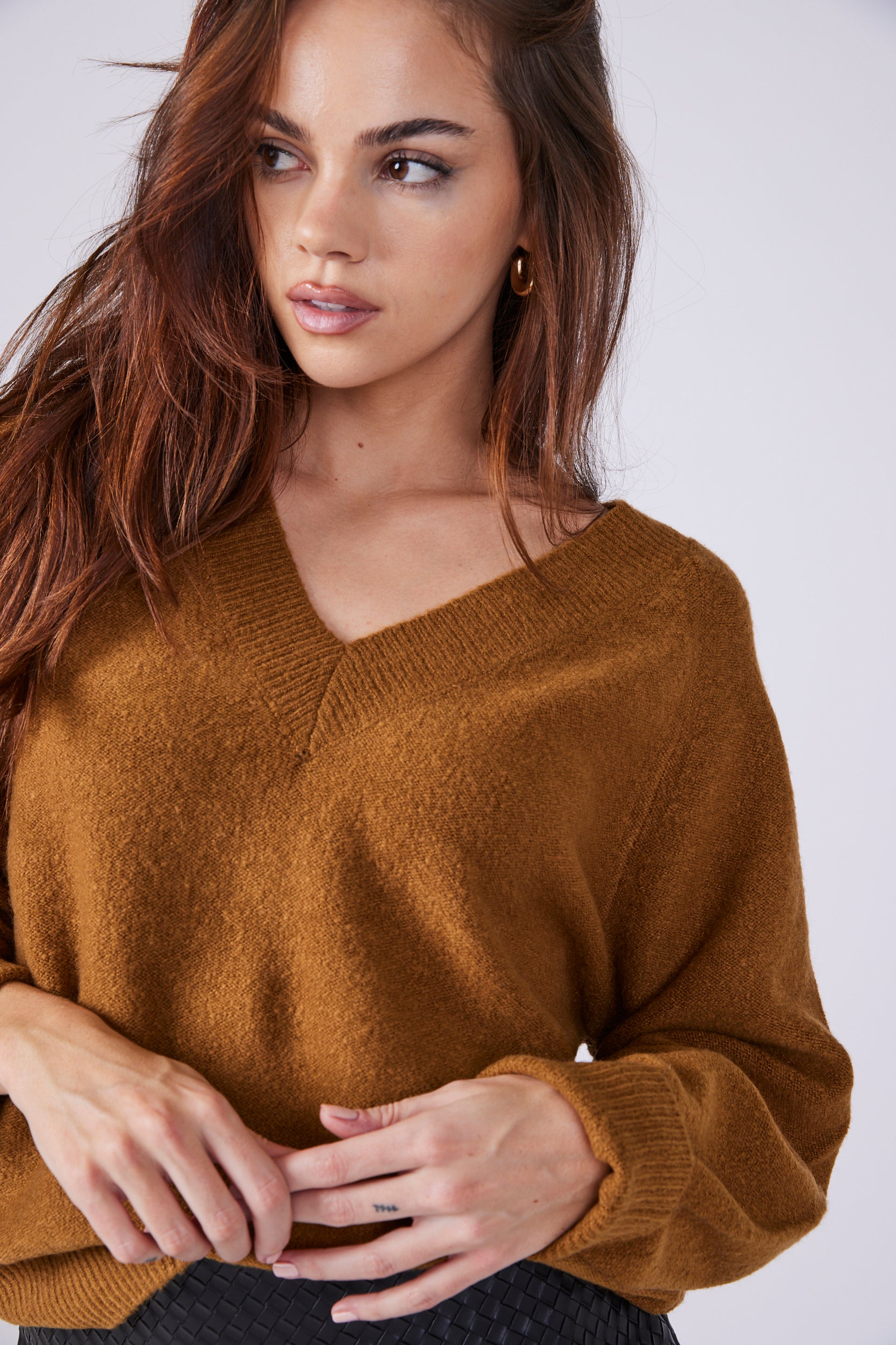 Cruz V Neck Sweater - fab'rik