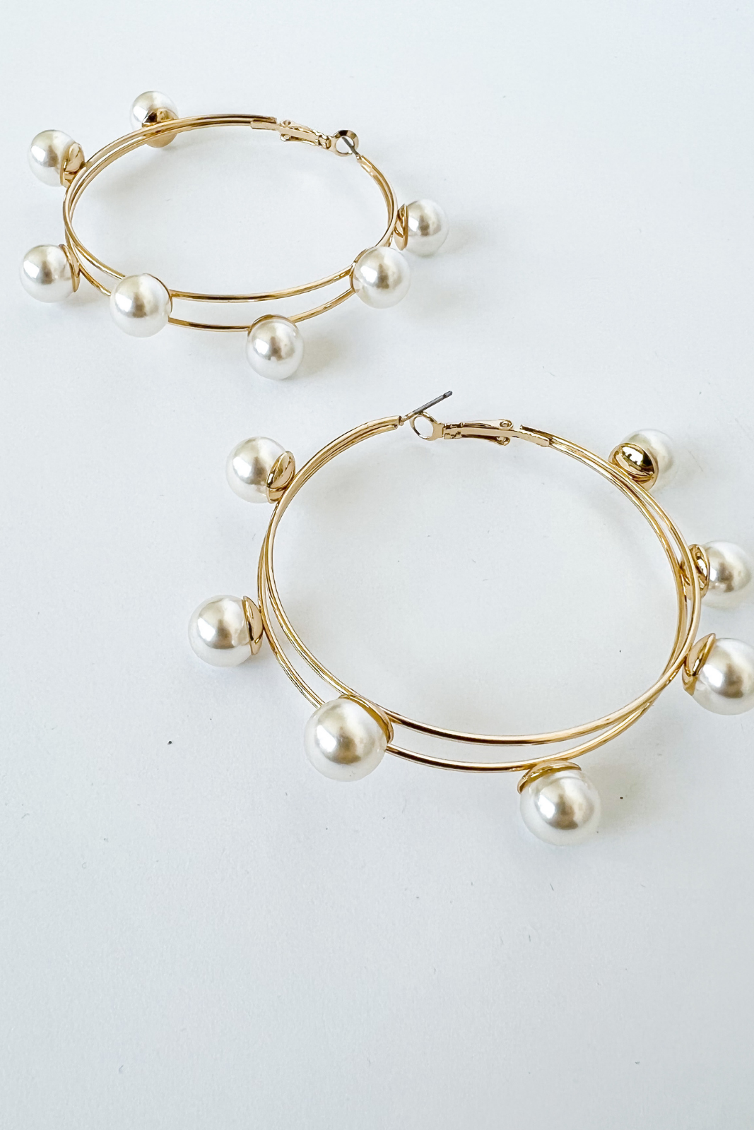 Leona Hoop Pearl Earrings - fab'rik