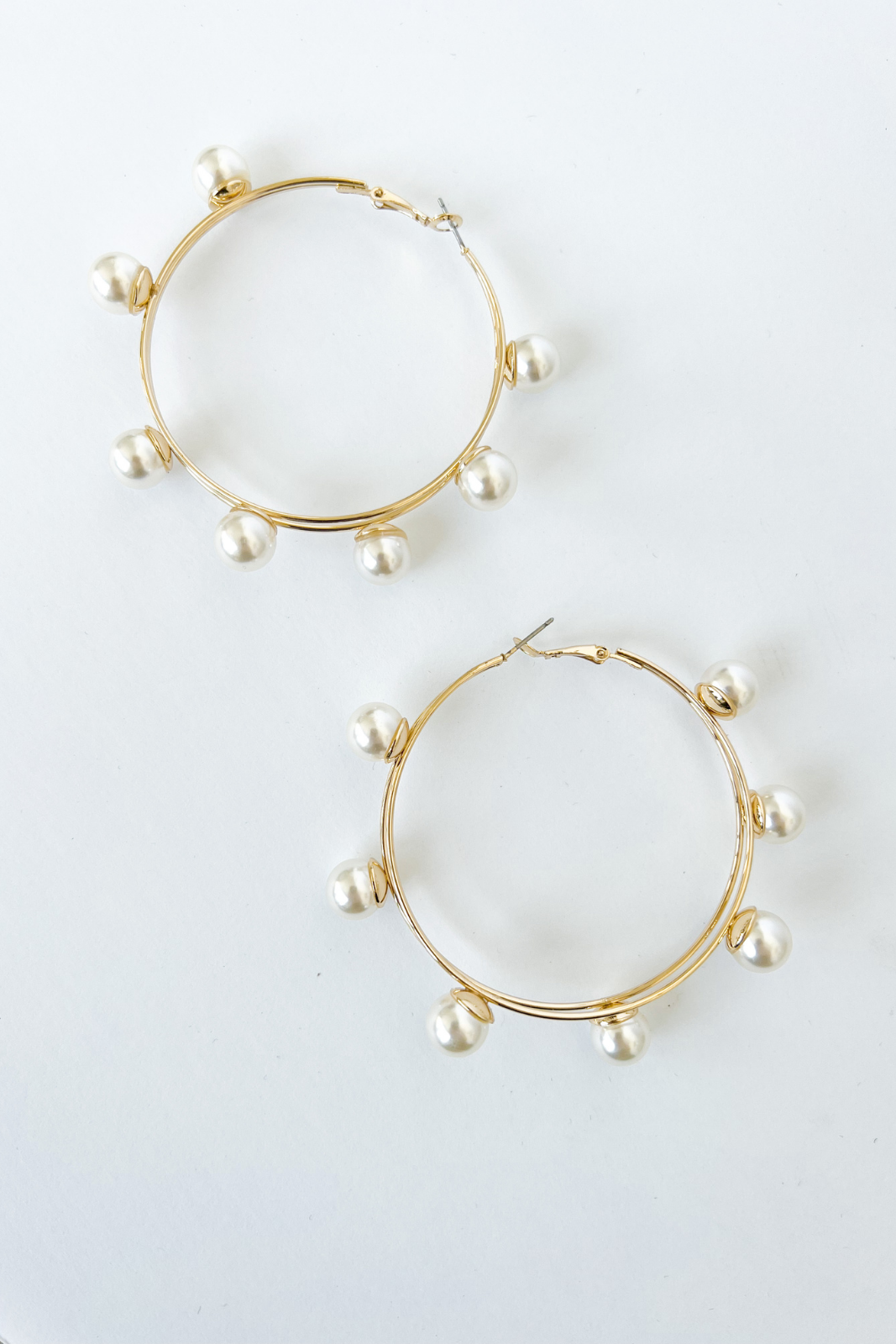 Leona Hoop Pearl Earrings - fab'rik