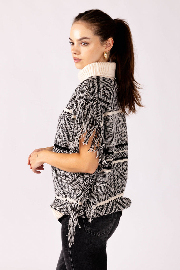 Rayna Poncho Sweater - fab'rik