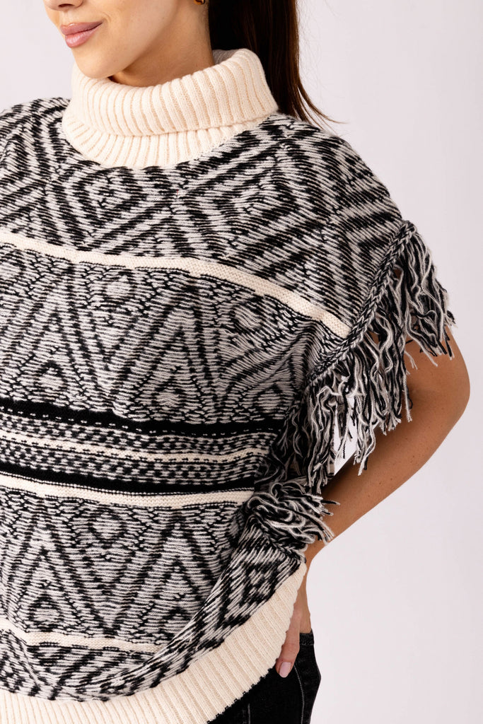 Rayna Poncho Sweater - fab'rik