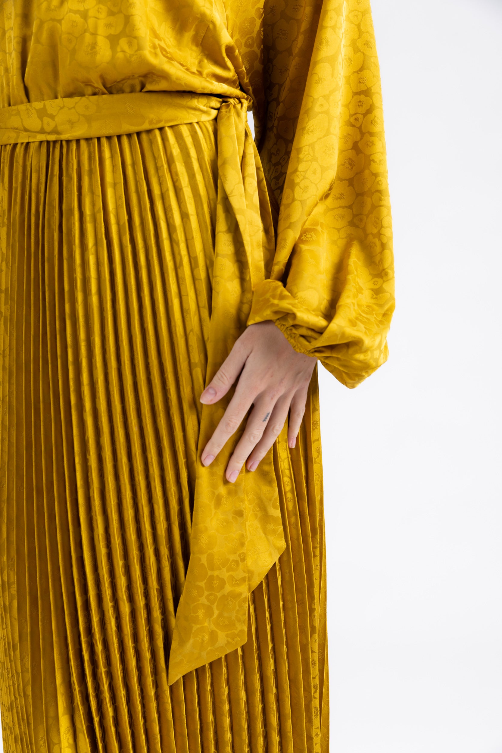 Devin Pleated Maxi Dress - fab'rik