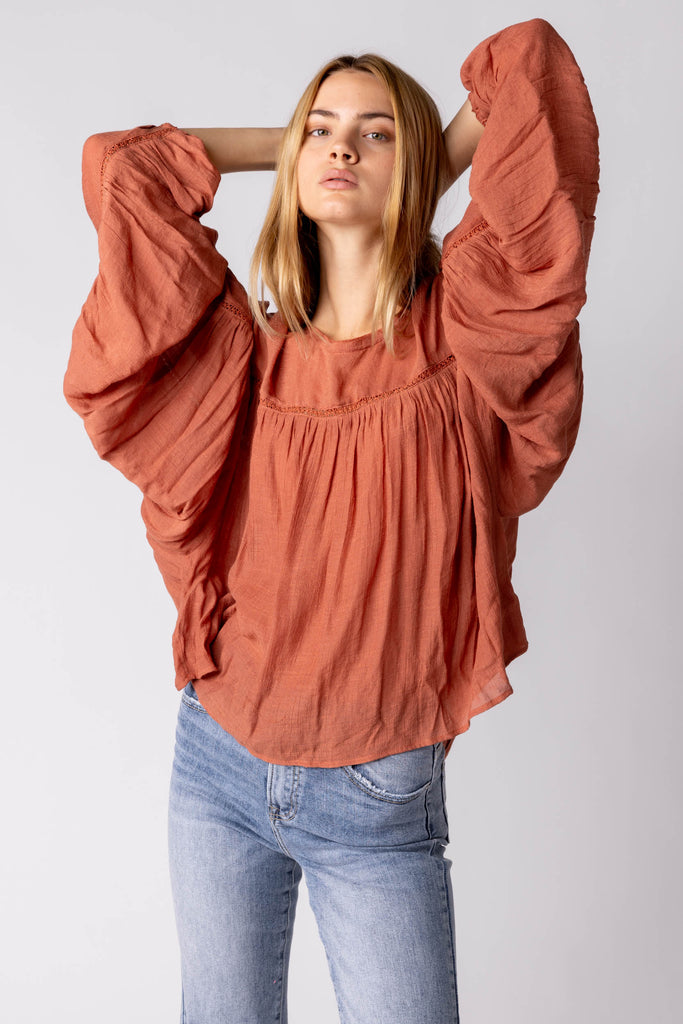 Cyrus Ruched Sleeve Top - fab'rik