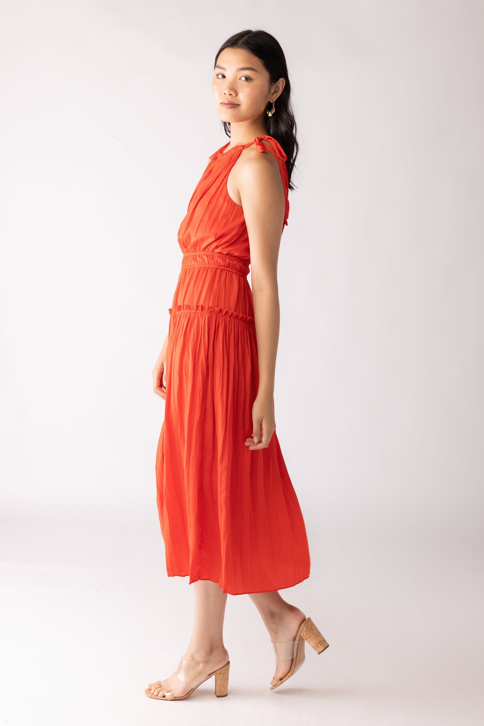 Callan Pleated Detail Midi Dress - fab'rik