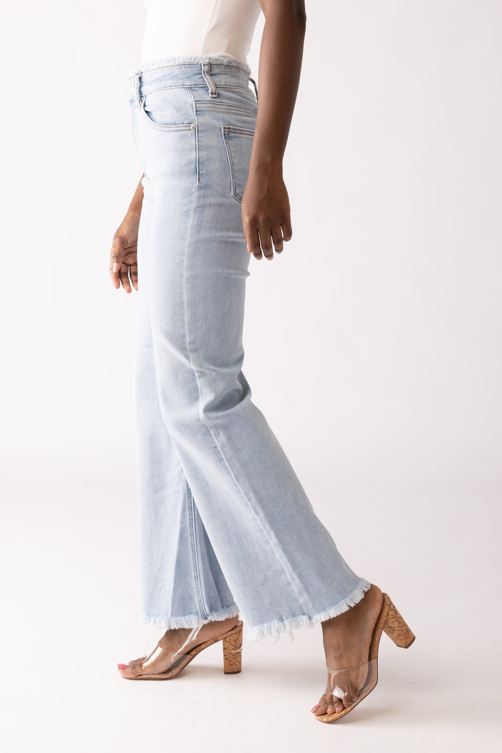 Chloe Frayed Hem Wide Leg Jeans - fab'rik