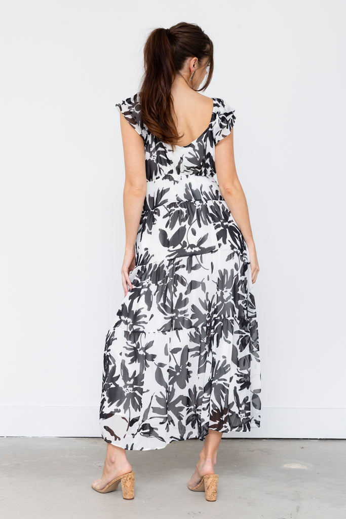 Sophisticated Printed Maxi Dress for Trend Seekers