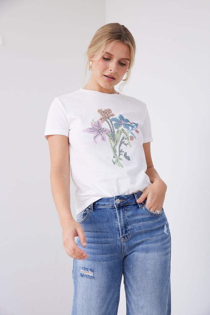 Belle Flower Graphic Tee - fab'rik