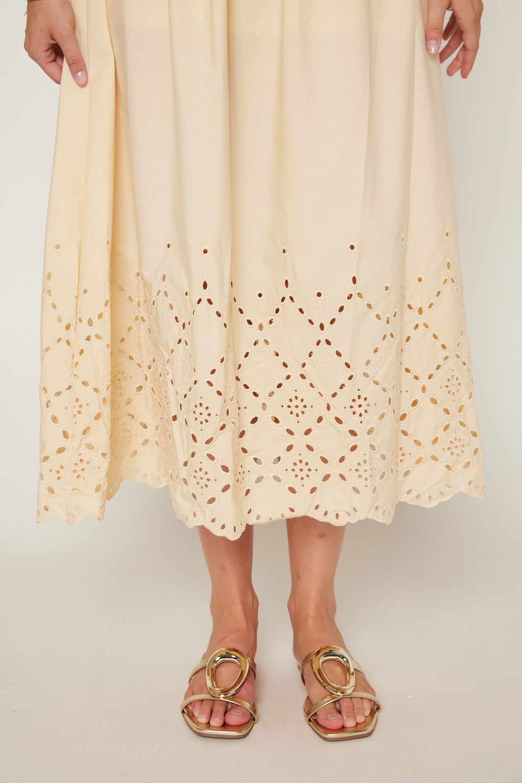 Lucy Eyelet Hem Maxi Dress