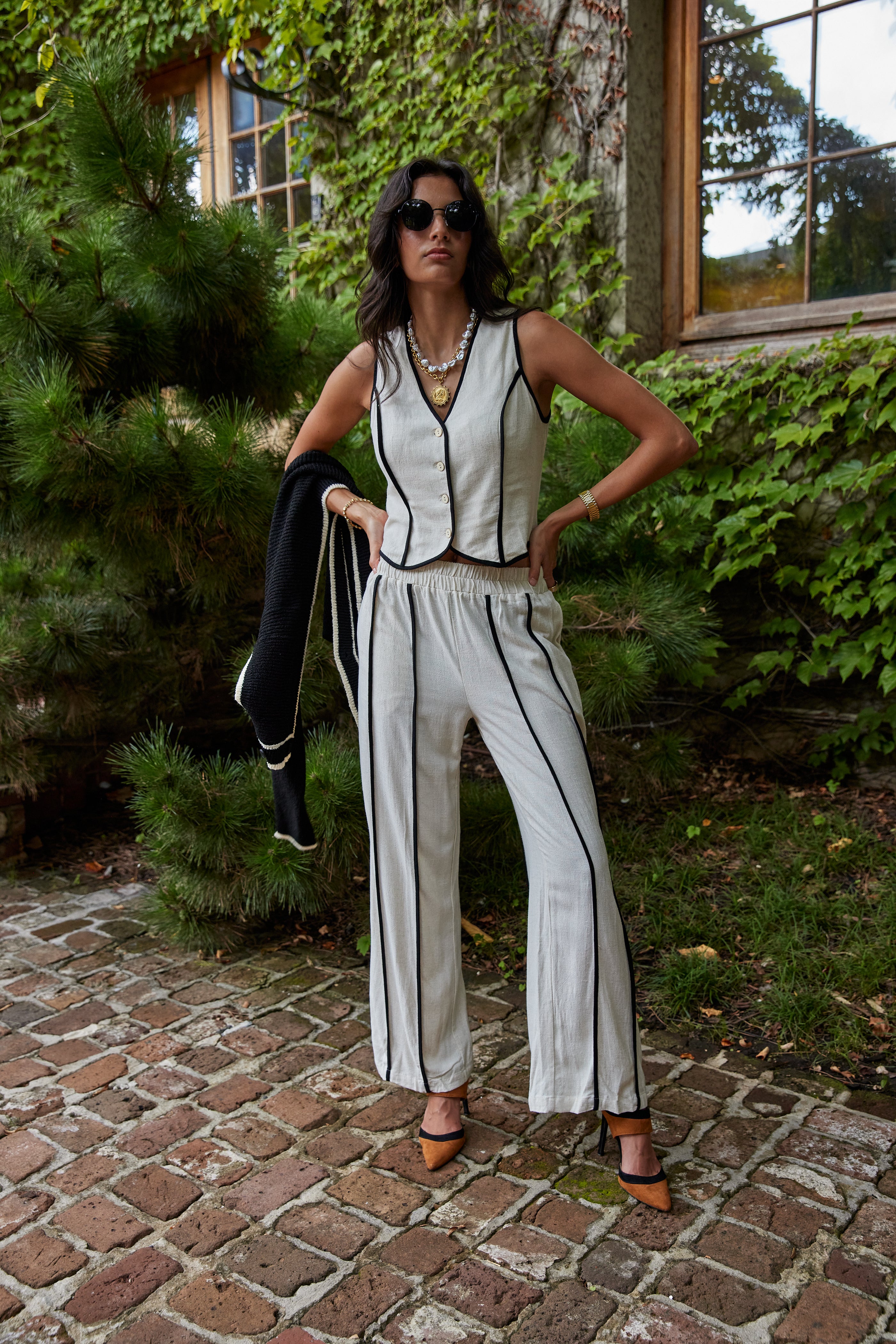Jessie Black Stitch Linen Pants