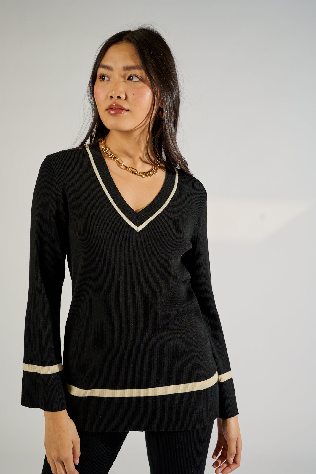 Blaire V Neck Sweater - fab'rik