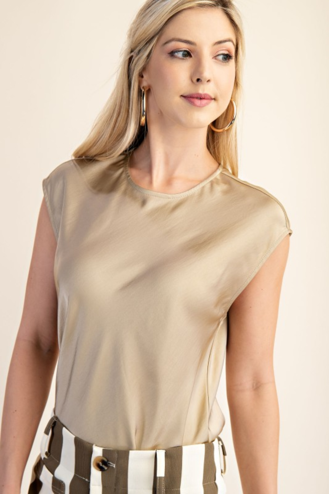 Joyce Muscle-Sleeve Blouse