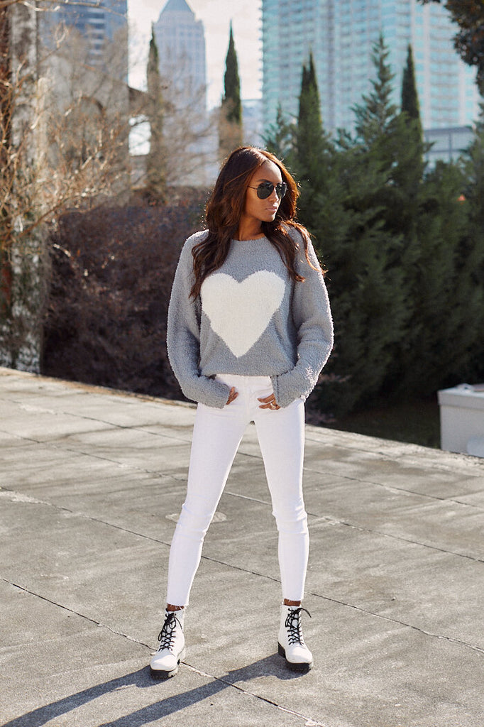 Makena Oversized Heart Sweater - fab'rik