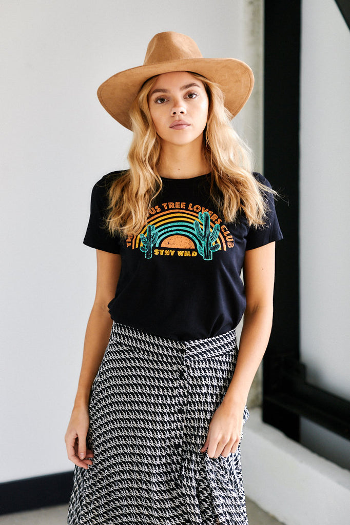 Cactus Lovers Club Graphic Tee - fab'rik