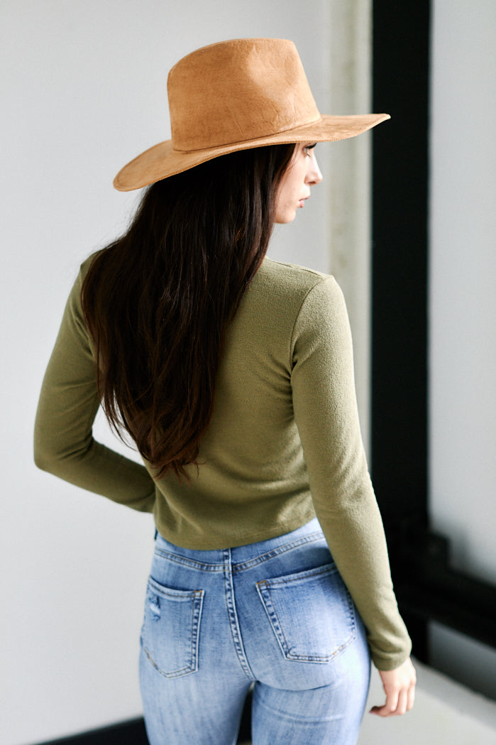 SALE - Avery Long Sleeve Cropped Tee - fab'rik