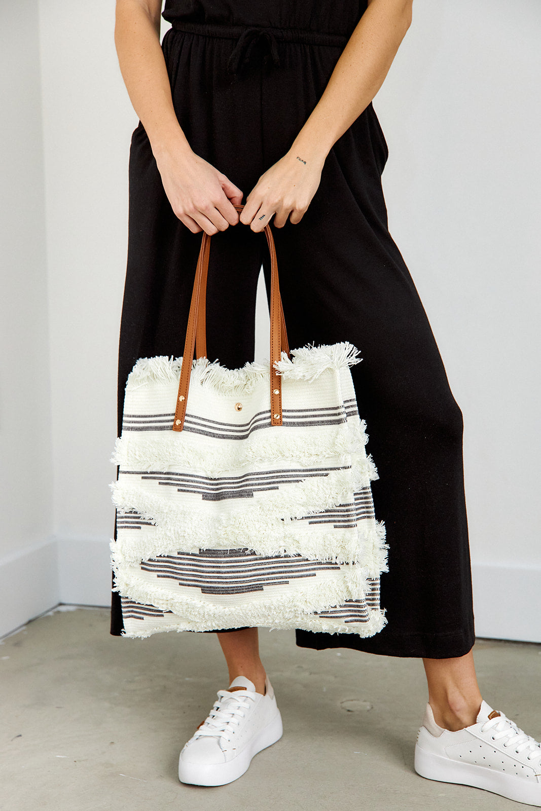 Madison Fringe Top Tote - fab'rik