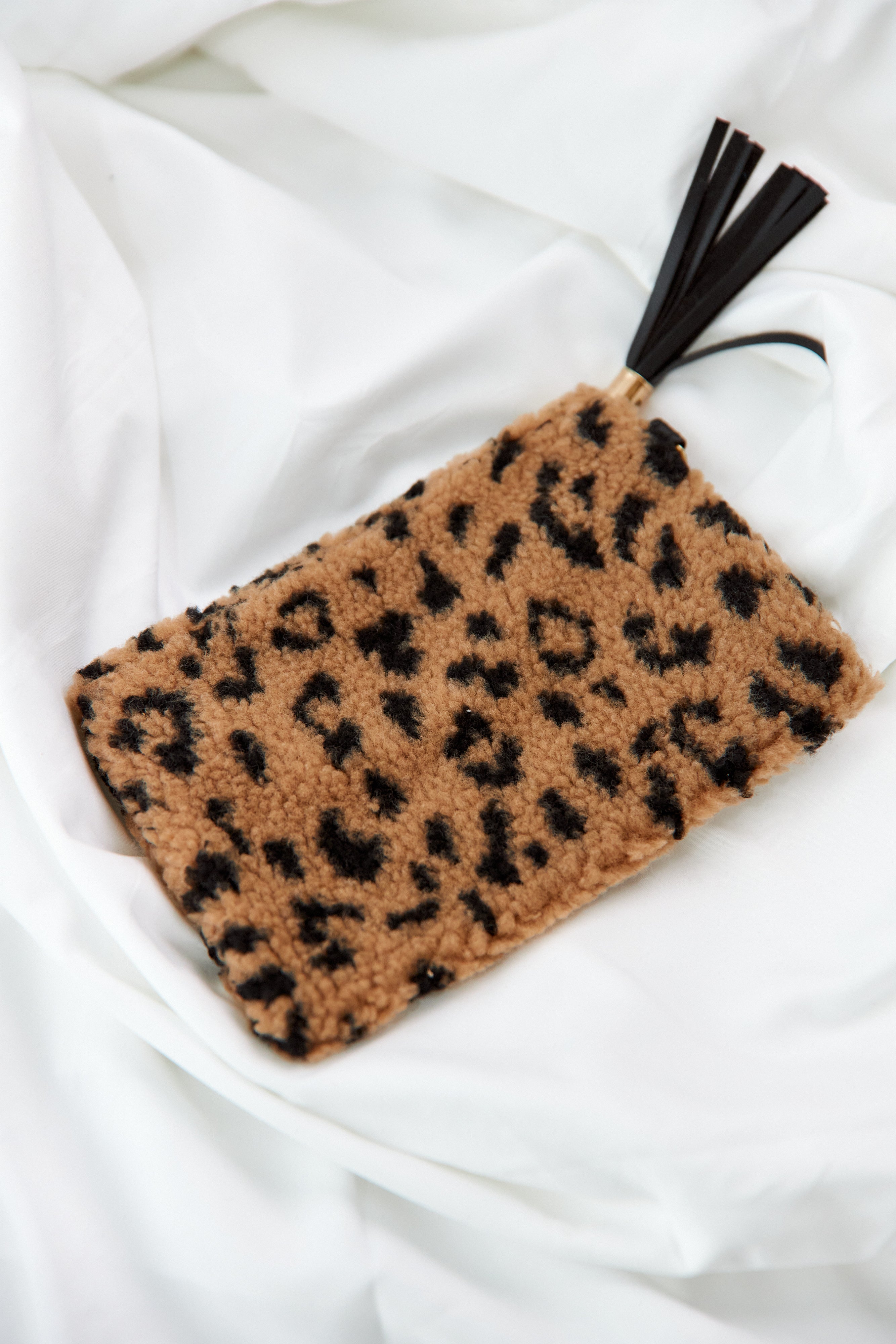 Rene Faux Fur Wristlet - fab'rik