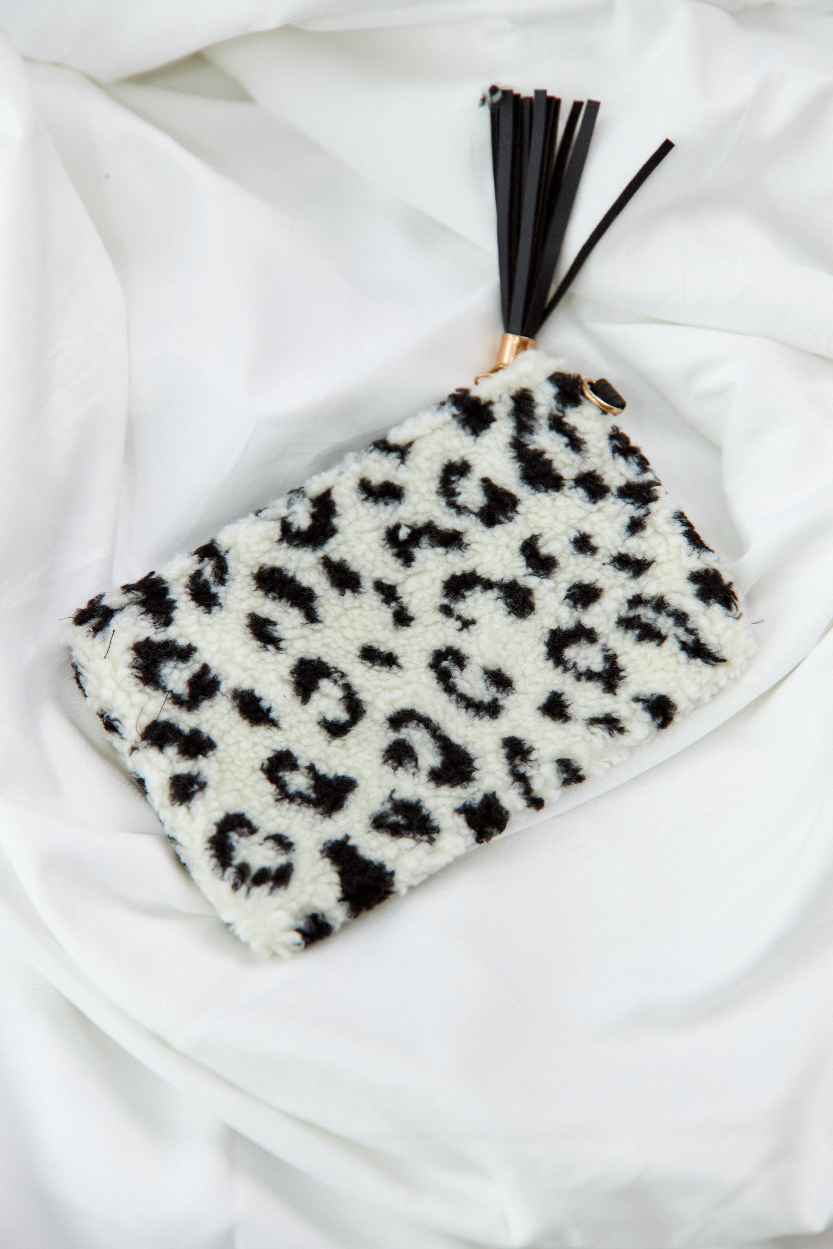 Rene Faux Fur Wristlet - fab'rik