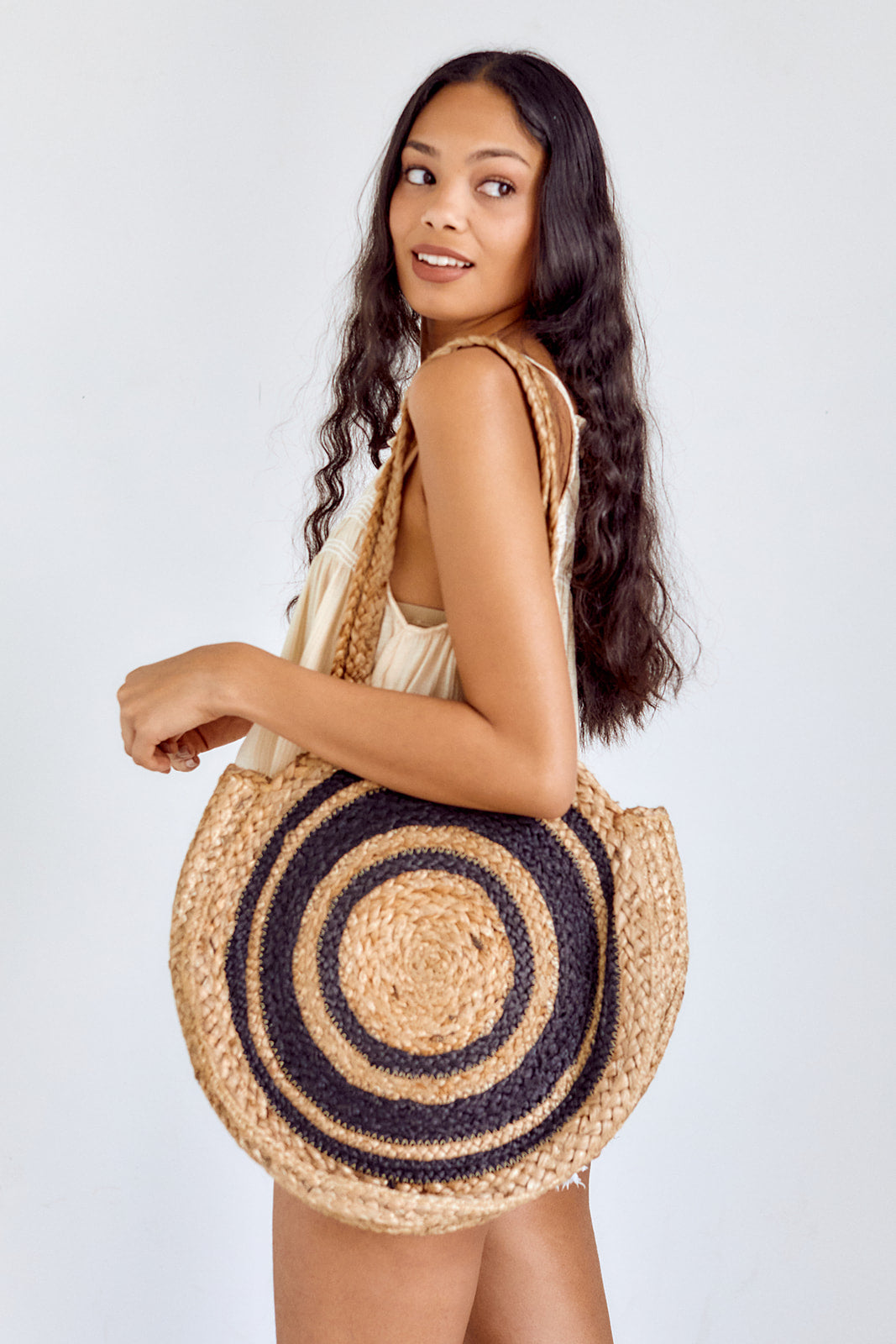 Isle Straw Colorblock Circle Tote - fab'rik