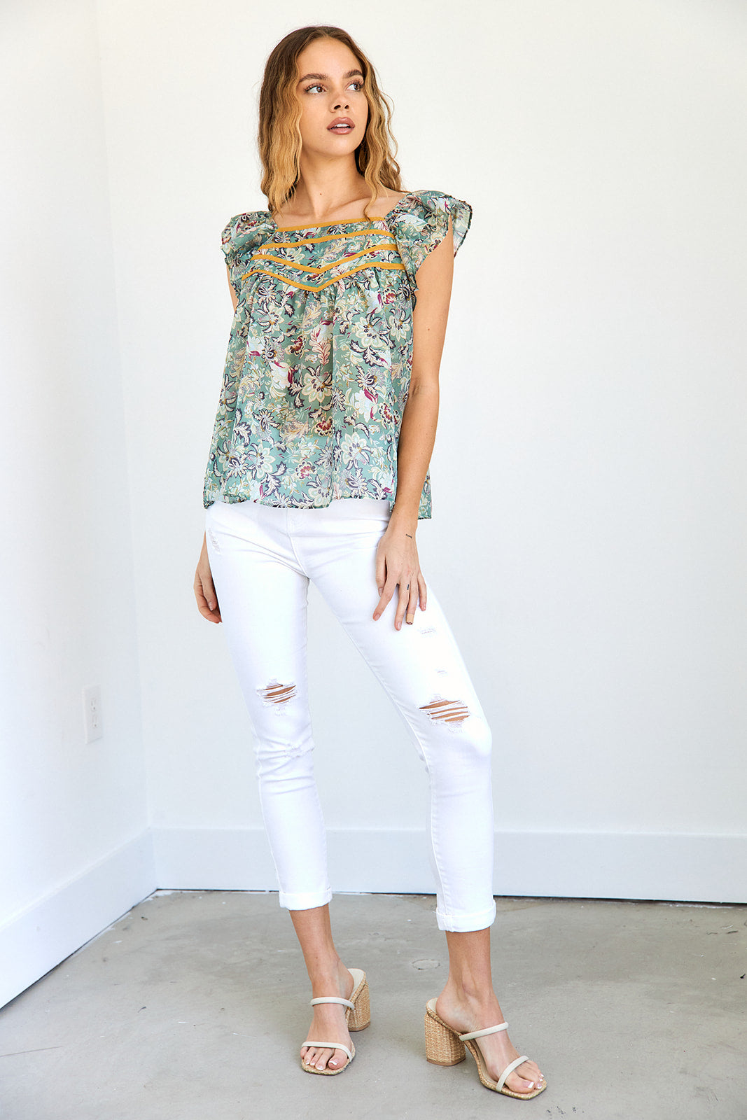 Kiki Floral Ruffle Sleeve Blouse - fab'rik
