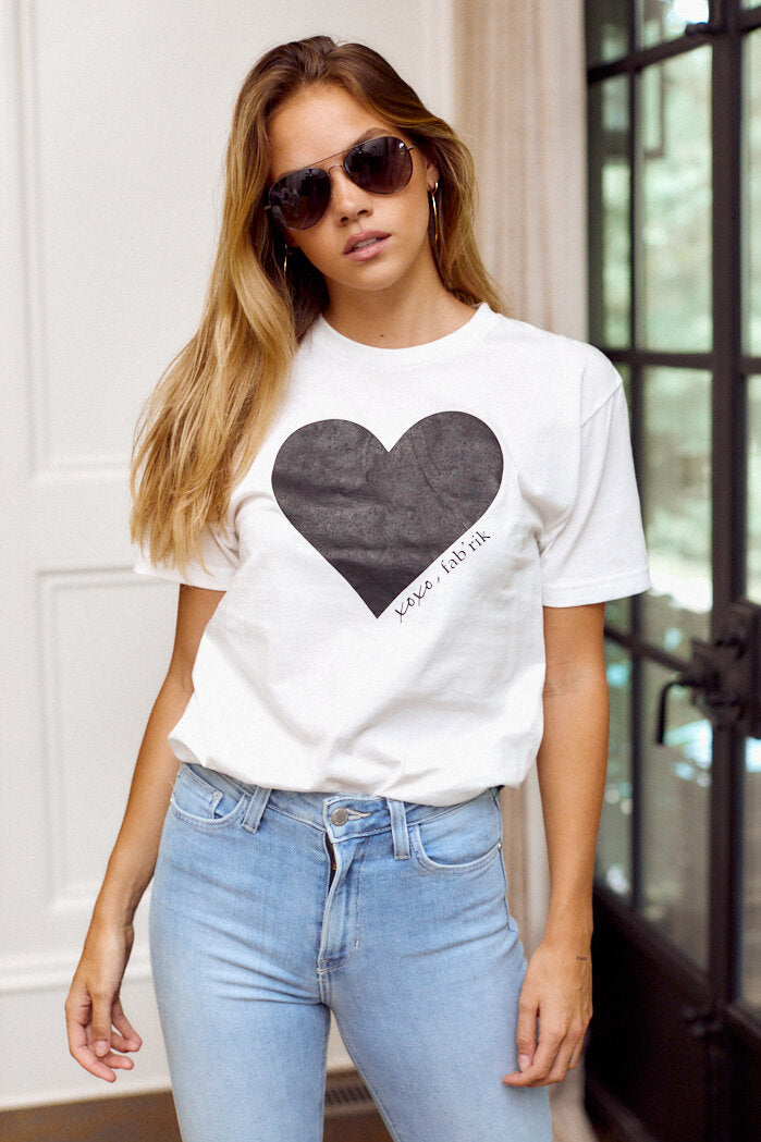 SALE - "xoxo, fab'rik" Graphic Tee - fab'rik