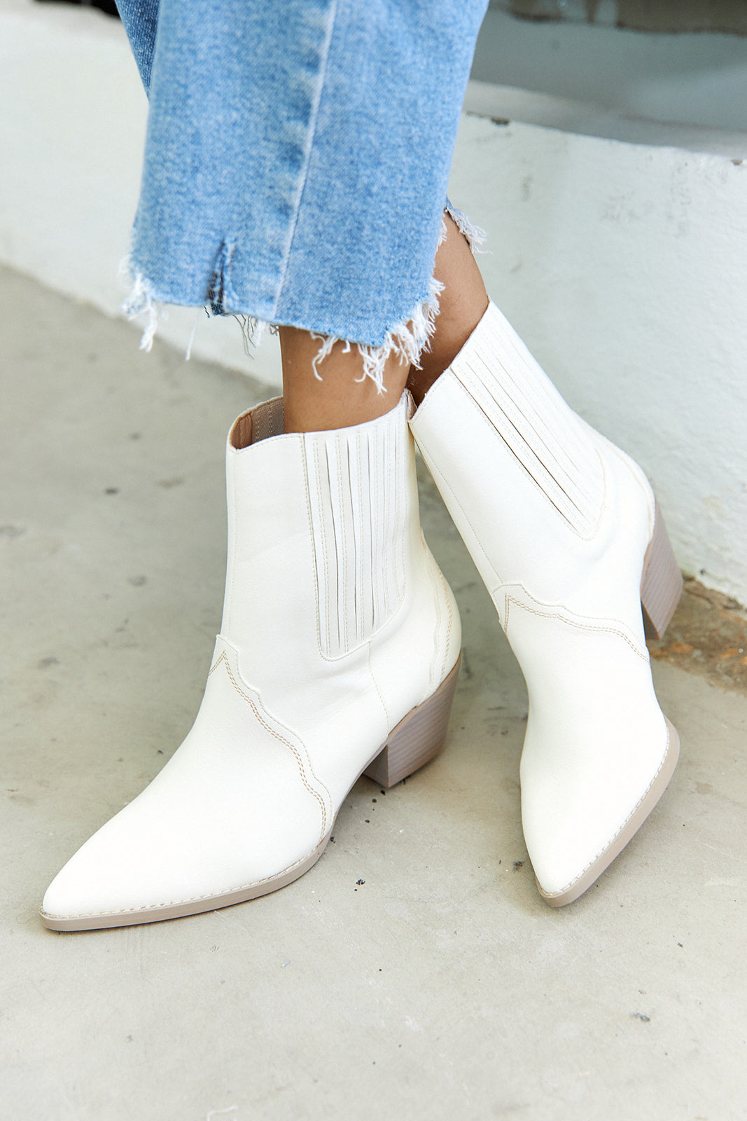 Dawn Cowboy Bootie - fab'rik