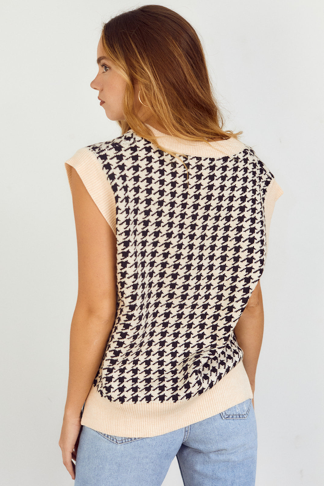 Laine Herringbone Short Sleeve Sweater - fab'rik