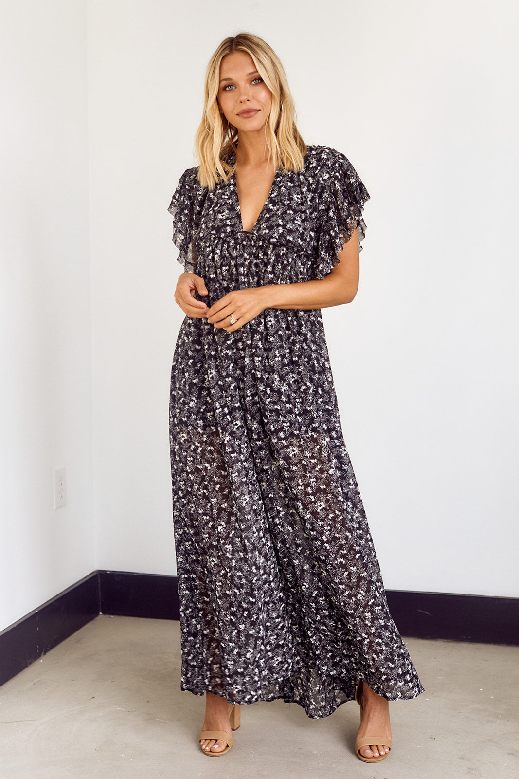 SALE - Inverness Ruffled Sleeve Floral Maxi Dress - fab'rik