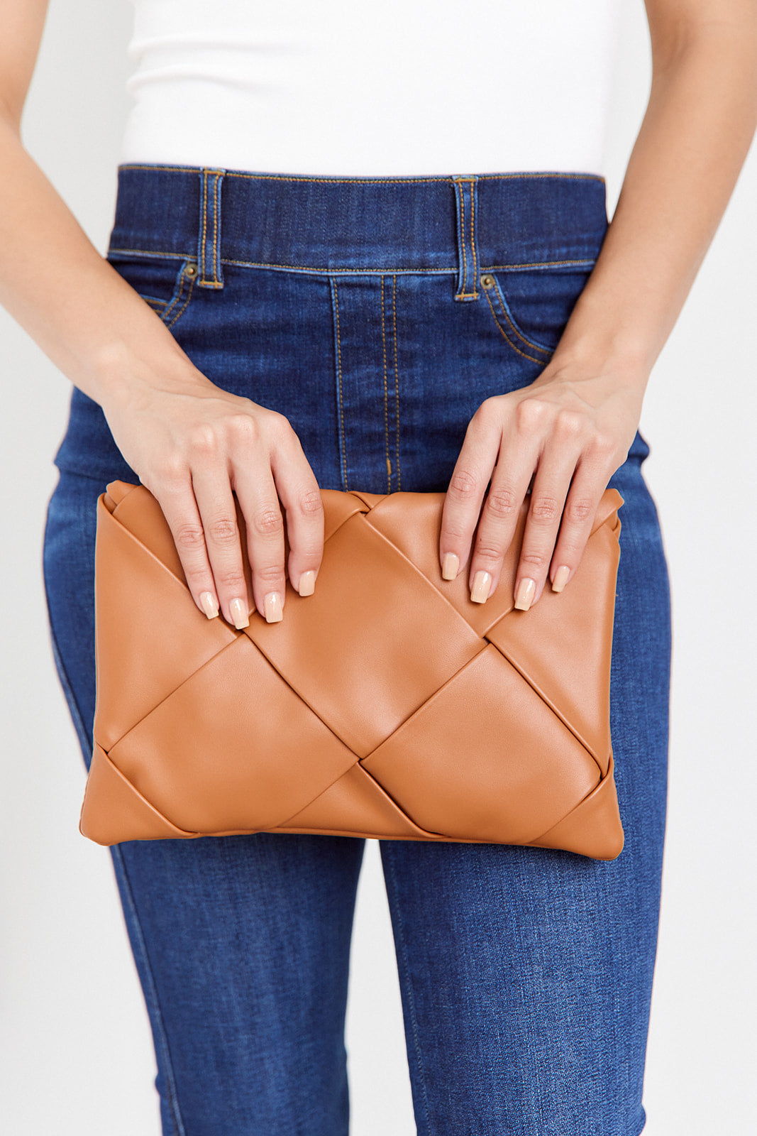 Ariella Woven Clutch - fab'rik