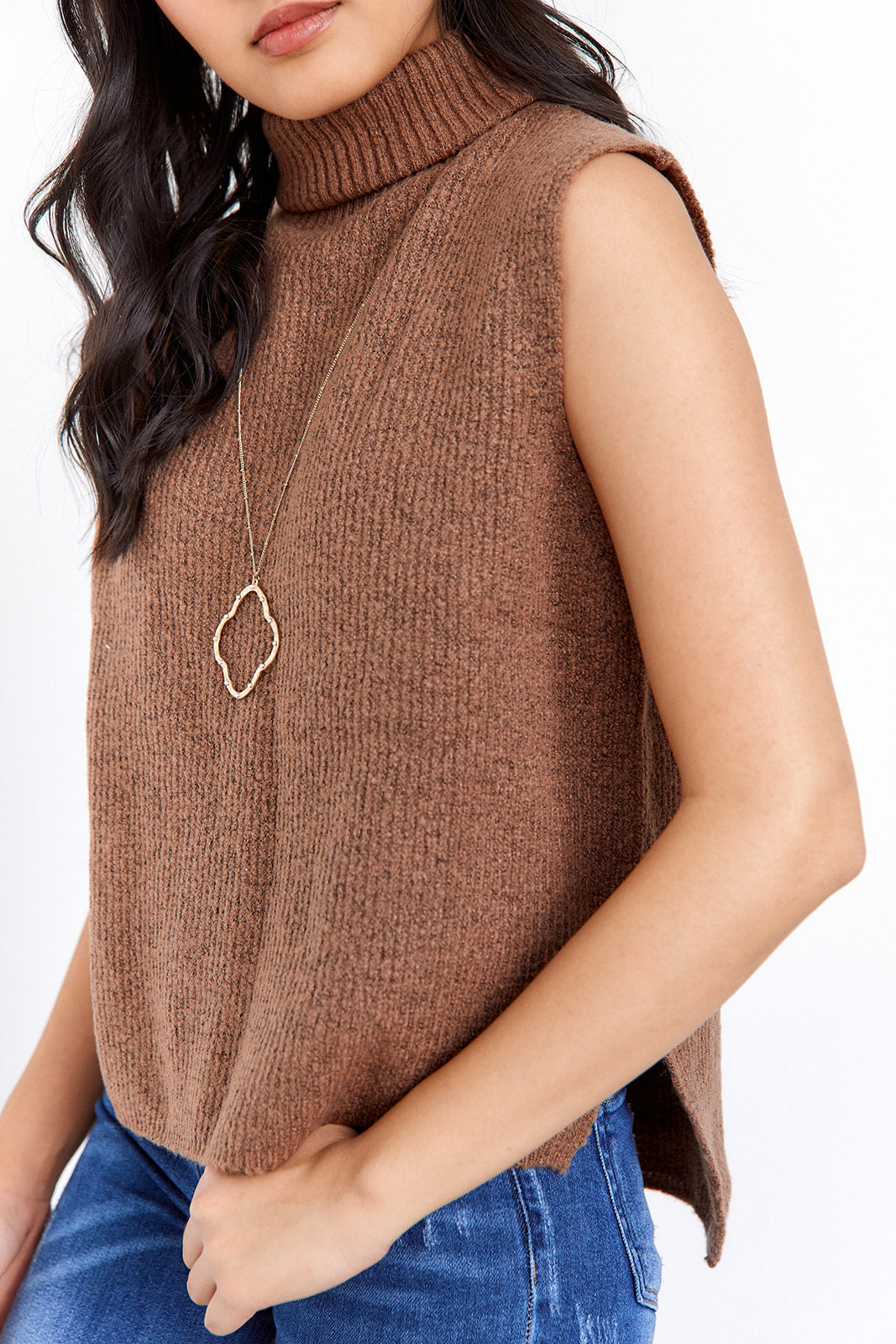 Avianna Sleeveless Sweater - fab'rik