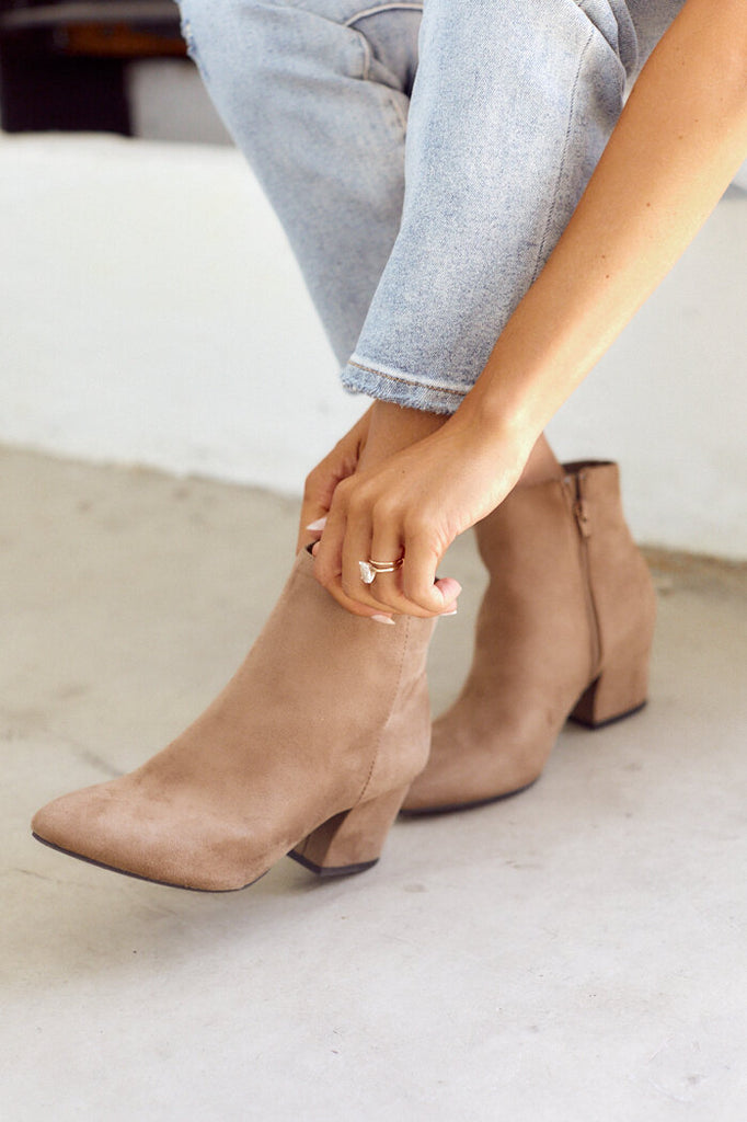 SALE - Alia Pointed Toe Bootie - fab'rik