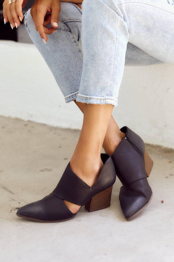 SALE - Vana Cut Out Bootie - fab'rik