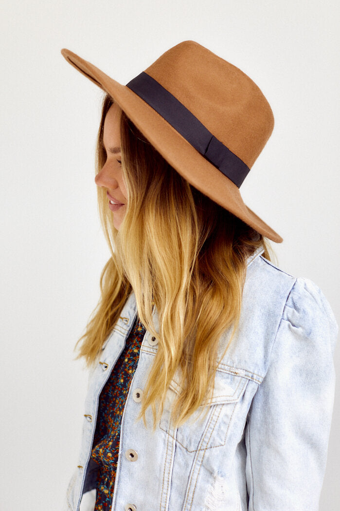 SALE - Finley Felt Wide Brim Hat - fab'rik