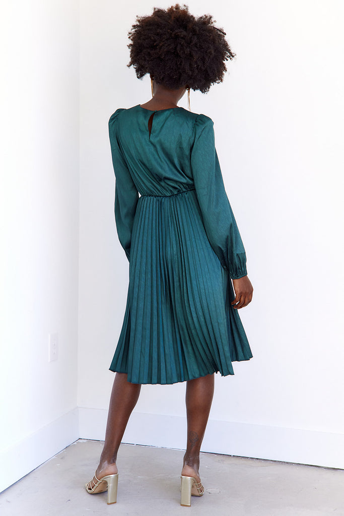 Mia Pleated Midi Dress - fab'rik
