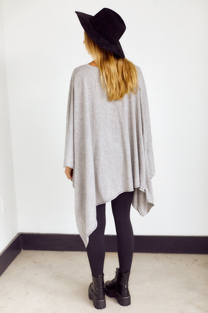 SALE - Mara Poncho - fab'rik