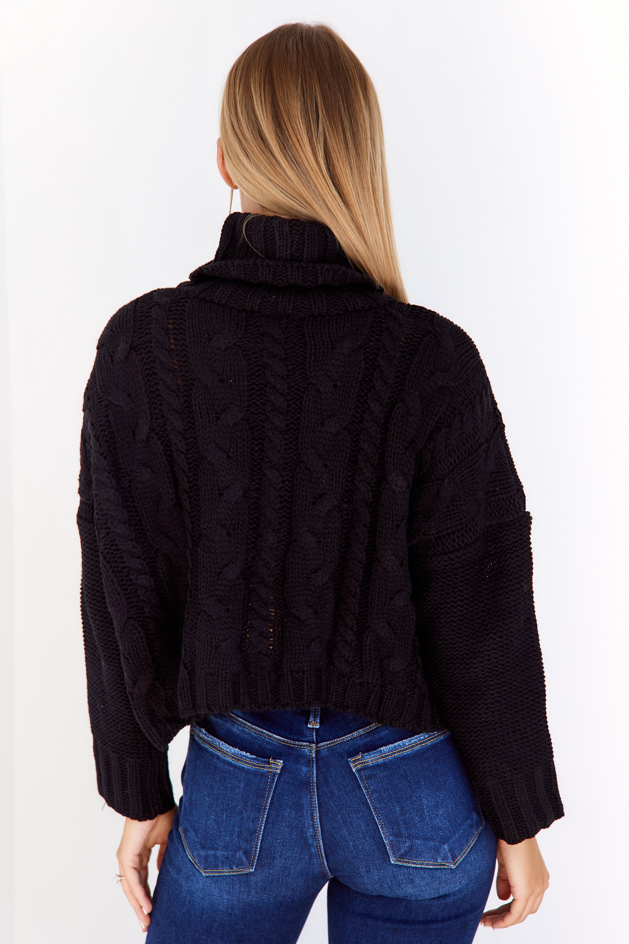 Sonora Cableknit Turtle Neck Sweater - fab'rik