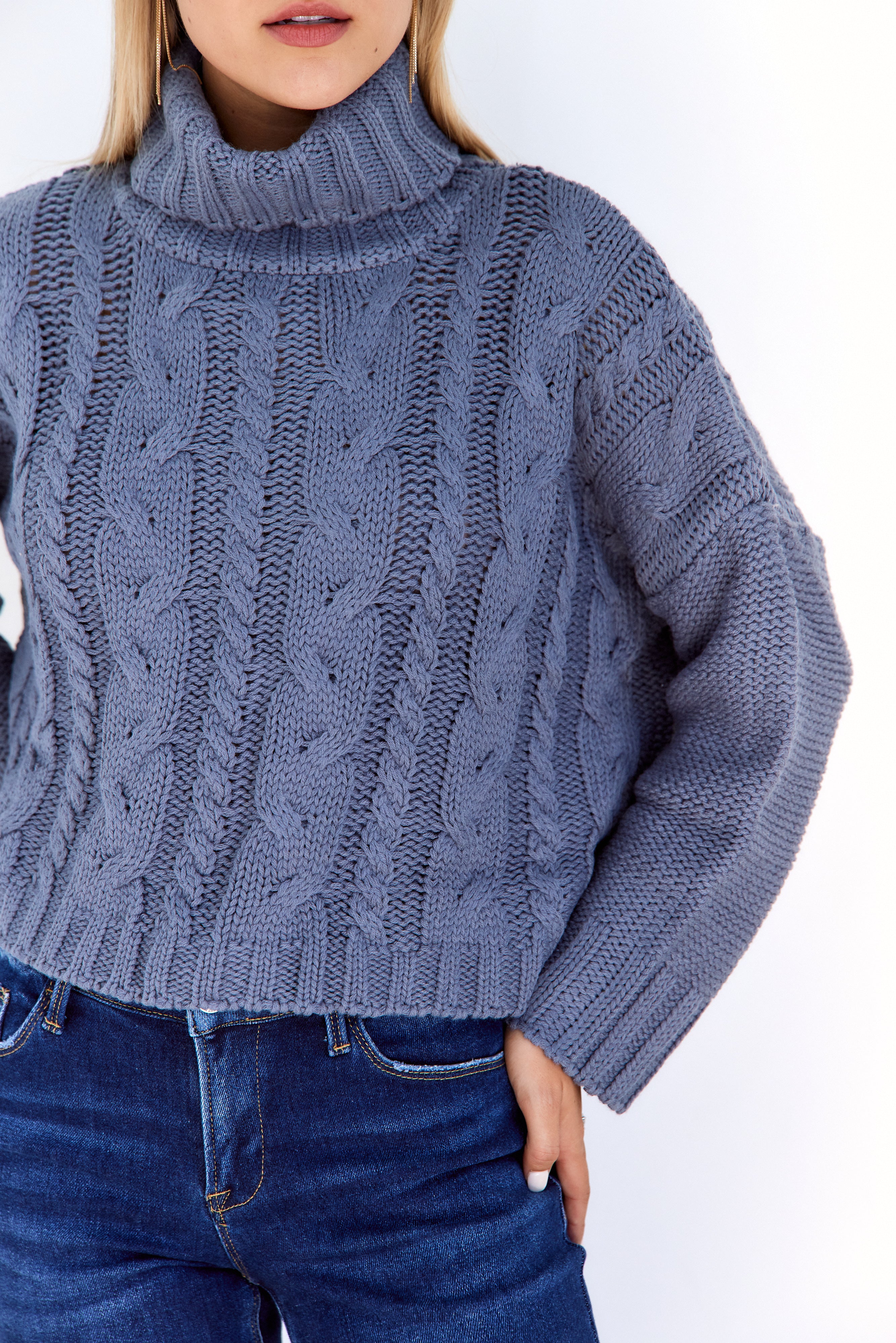 Sonora Cableknit Turtle Neck Sweater - fab'rik