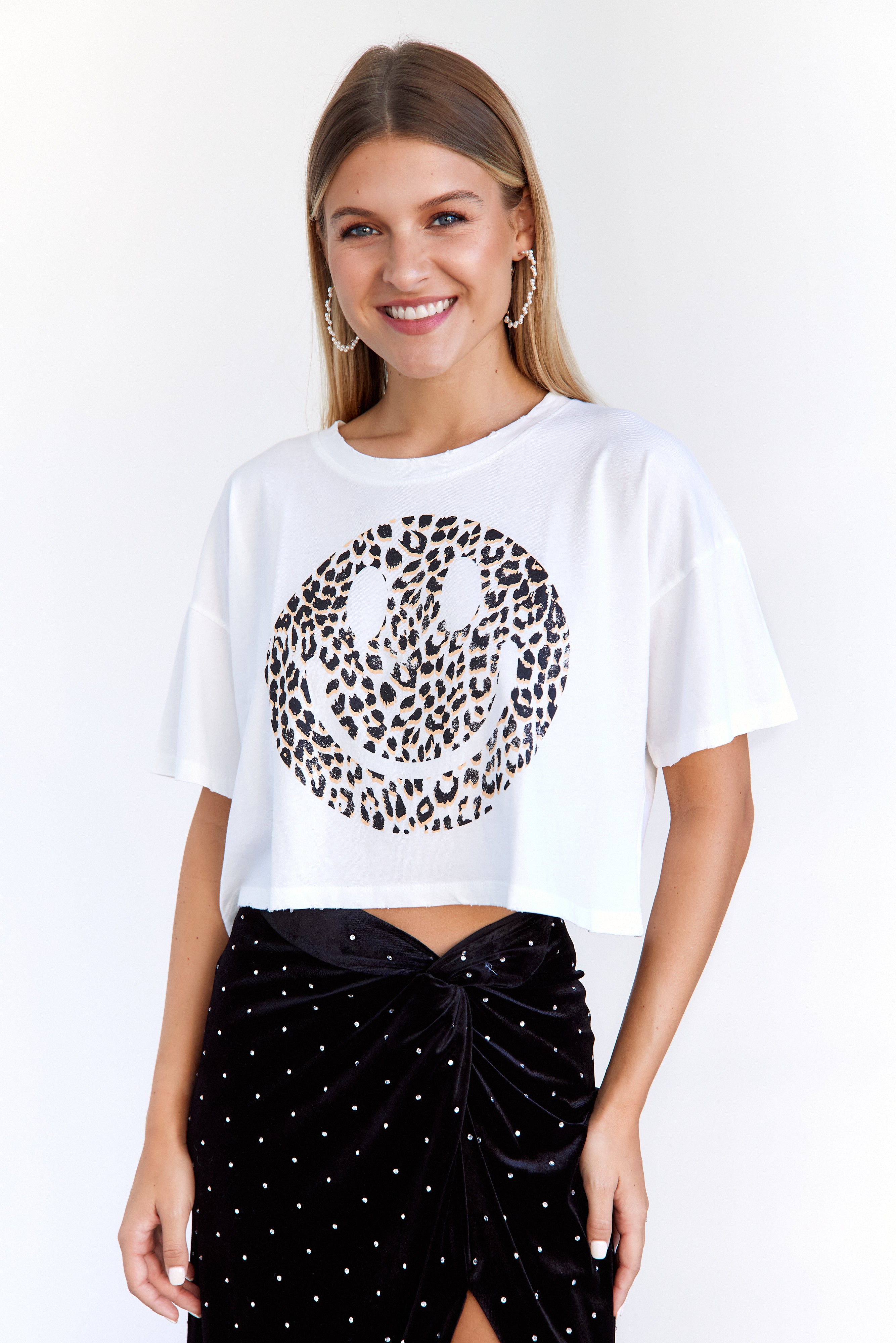 Leopard Print Smiley Graphic Tee - fab'rik