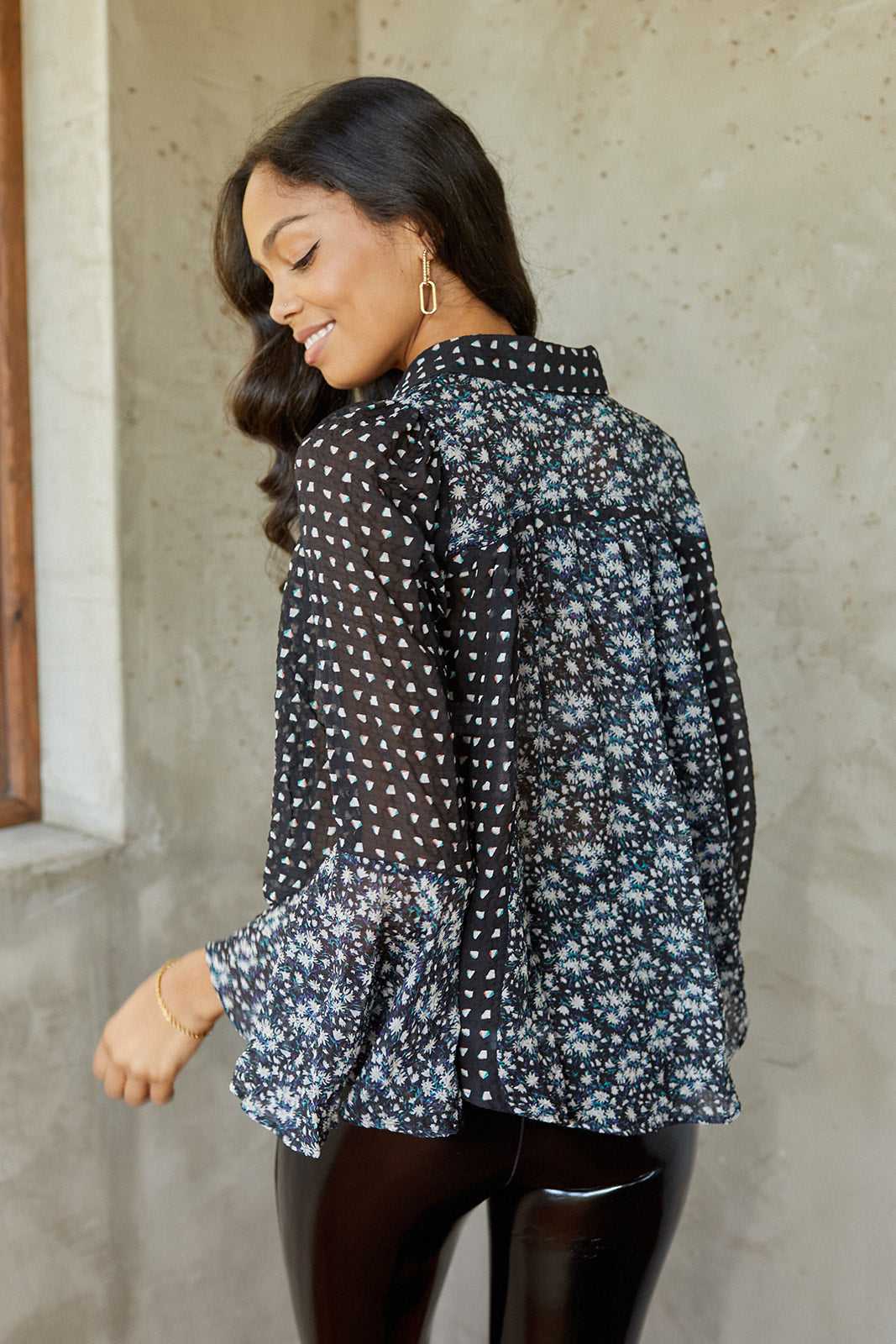 SALE - Marino Floral Printed Bell Sleeve Blouse - fab'rik