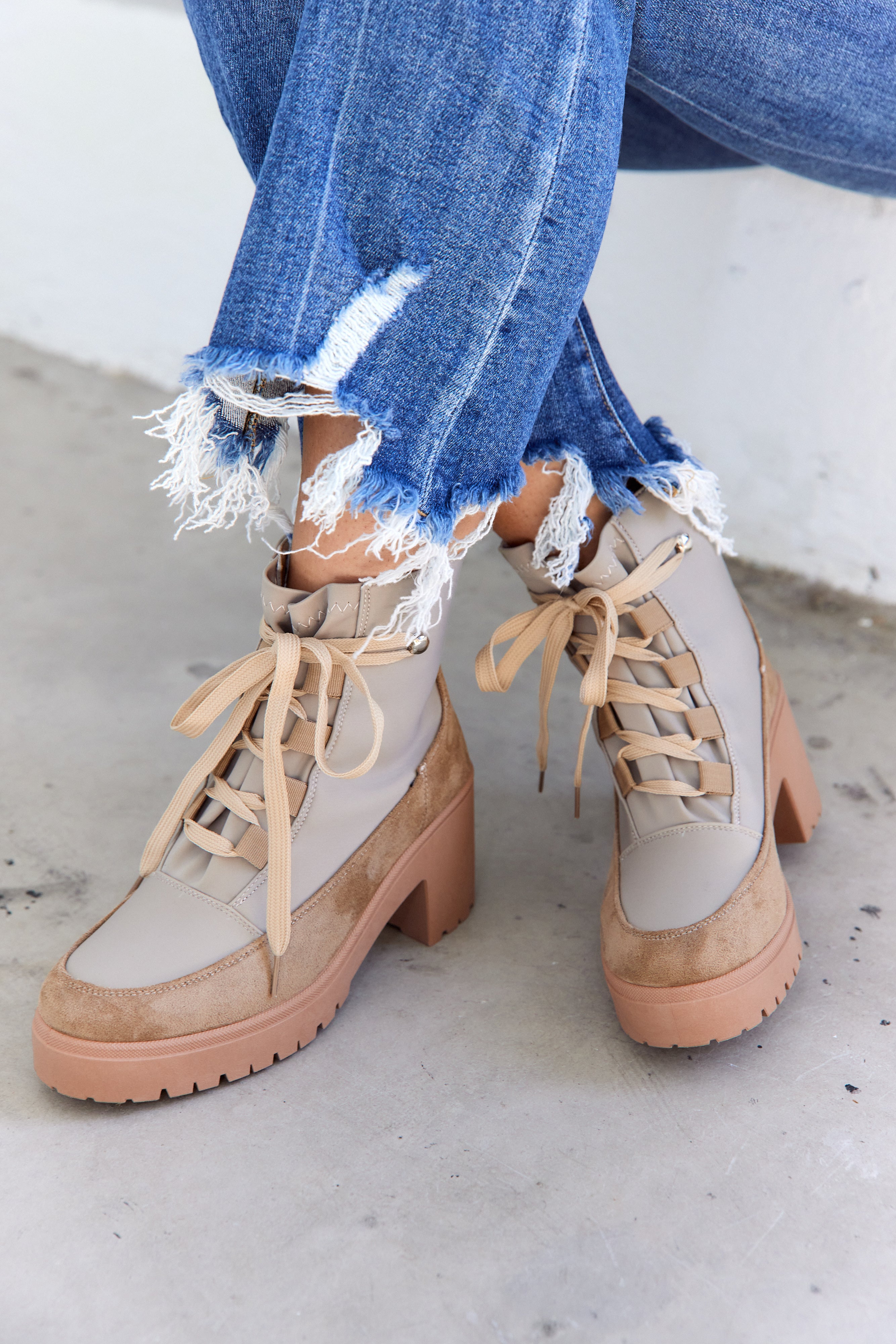 Mills Lace Up Platform Combat Boot - fab'rik