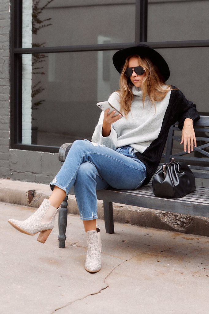 SALE - Berniece Colorblock Turtleneck Sweater - fab'rik