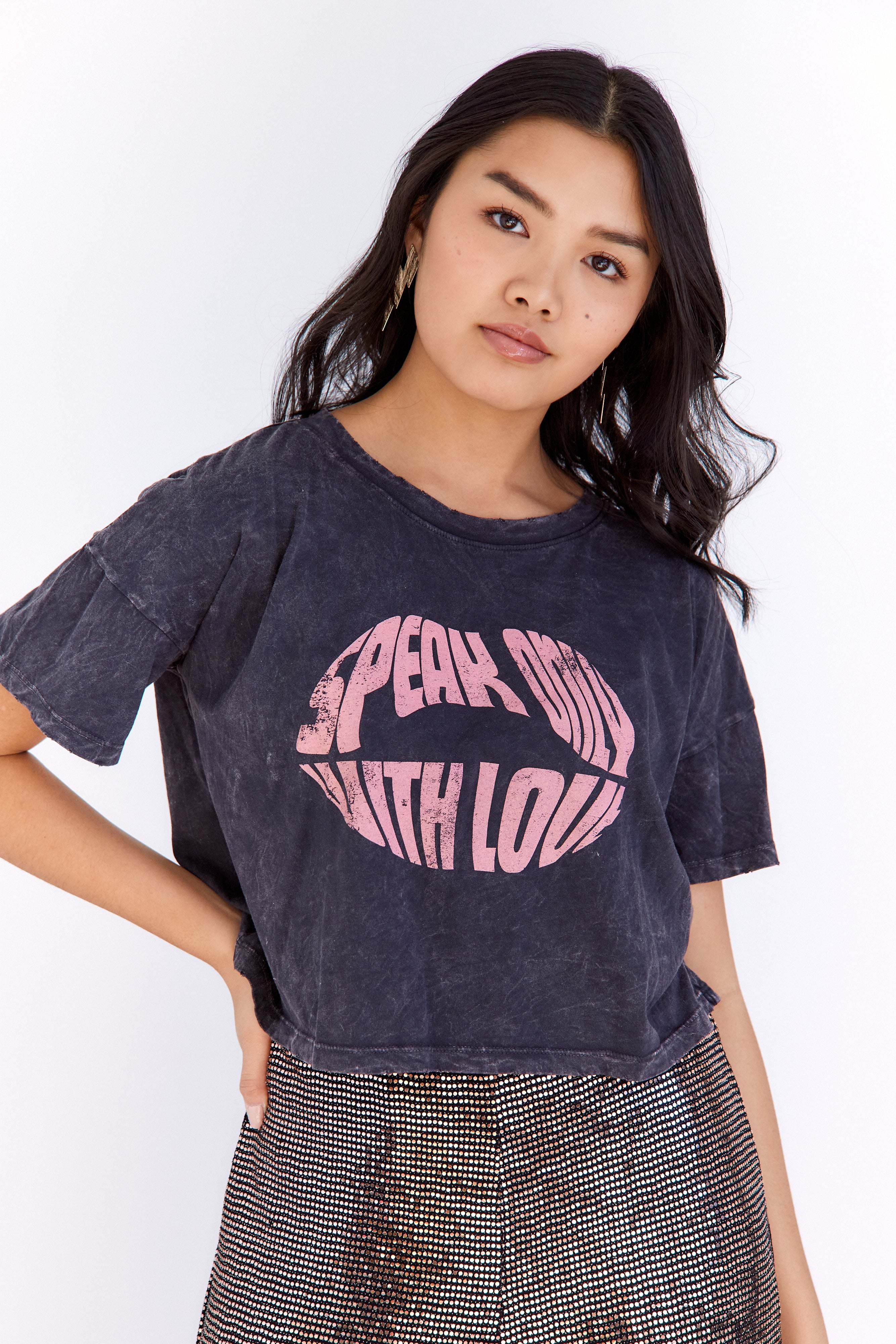 Speak Only With Love Cropped Tee - fab'rik