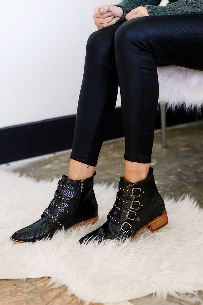 Mackenzie Buckle Bootie - fab'rik