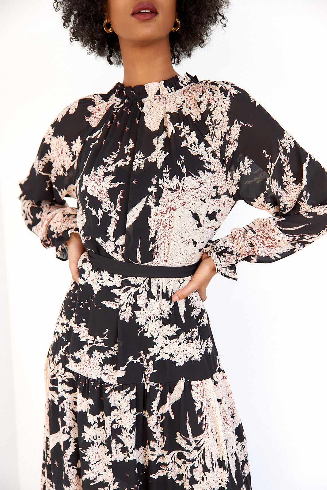 Zimi Tie Waist Printed Maxi Dress - fab'rik