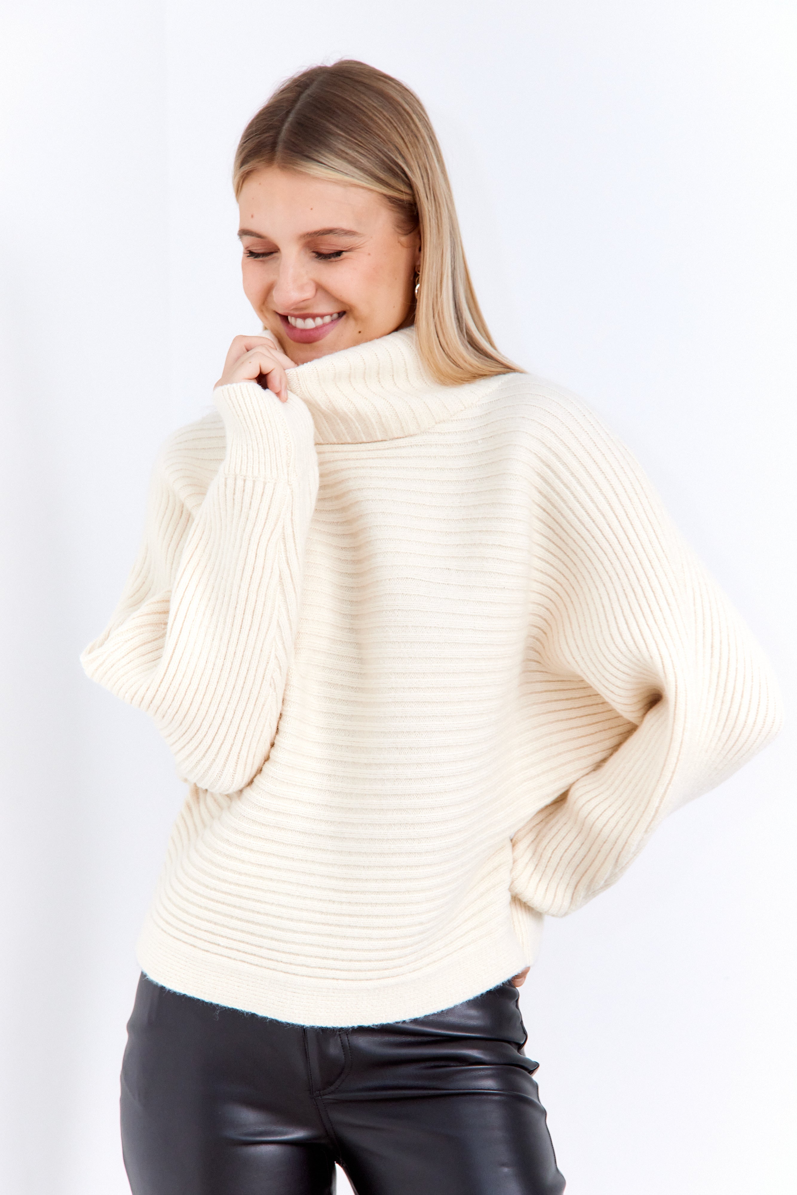 Heidi Turtleneck Sweater - fab'rik