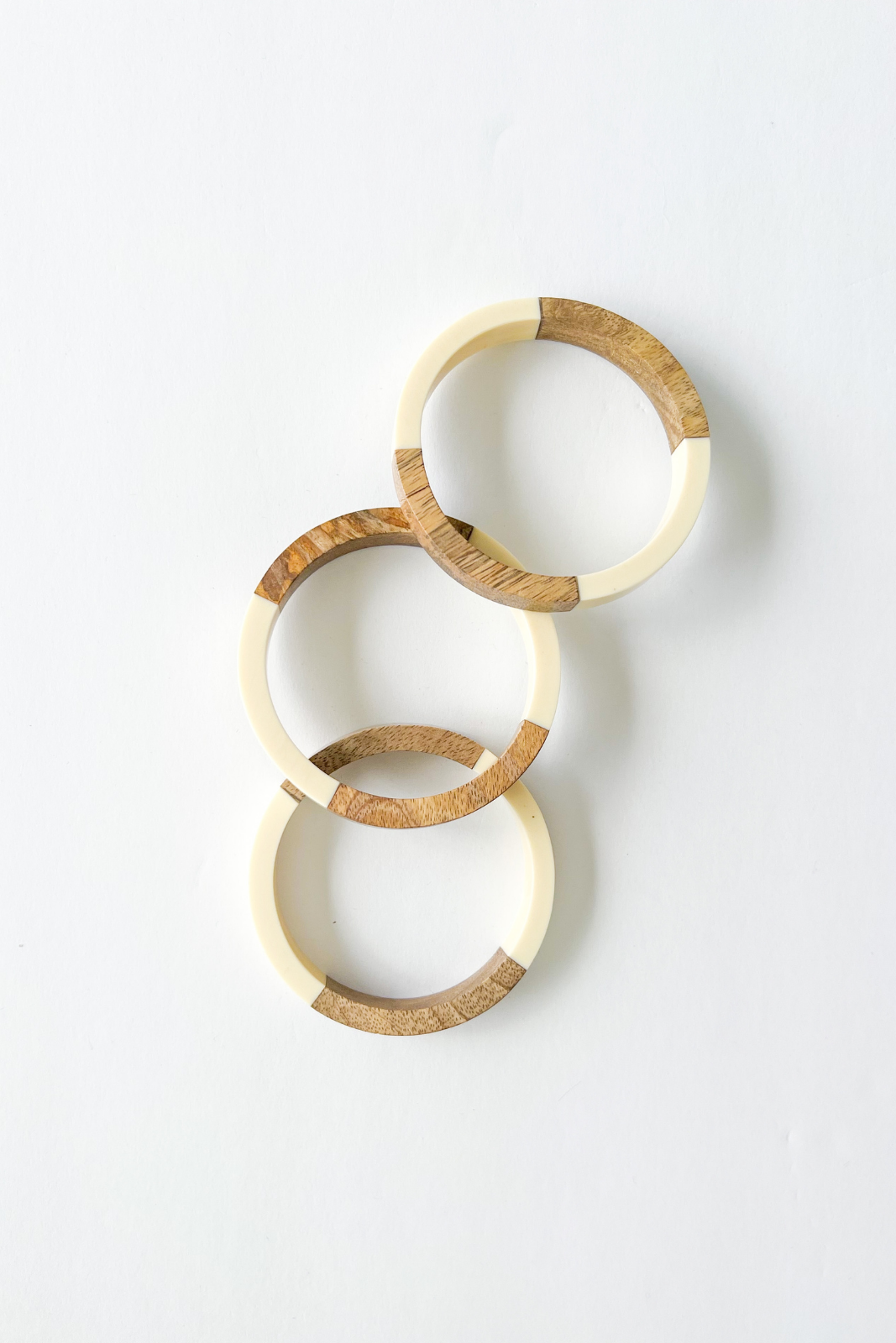 Kinsley Acrylic & Wood Bangle Set - fab'rik