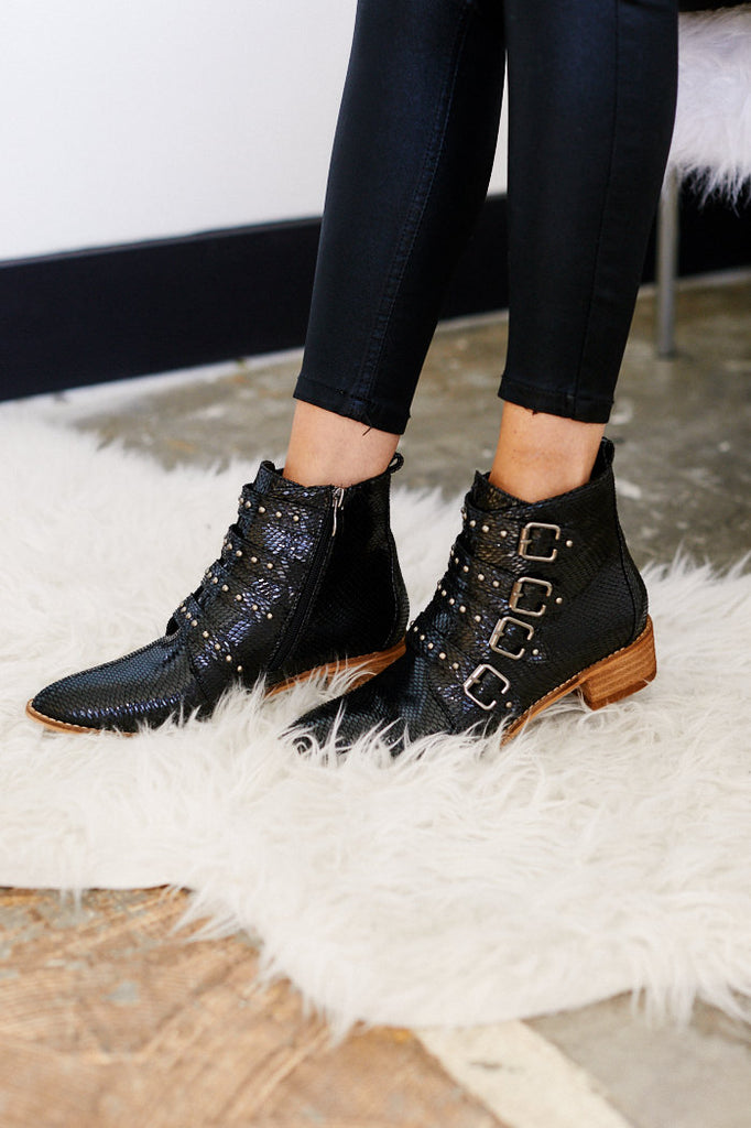 Mackenzie Buckle Bootie - fab'rik